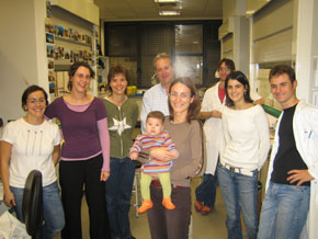 J�lia Verdaguer visits URSA Lab 7/11/05