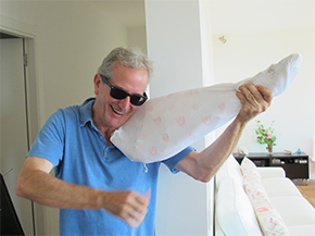 Romany� 2014, Toni playing the 'violin'